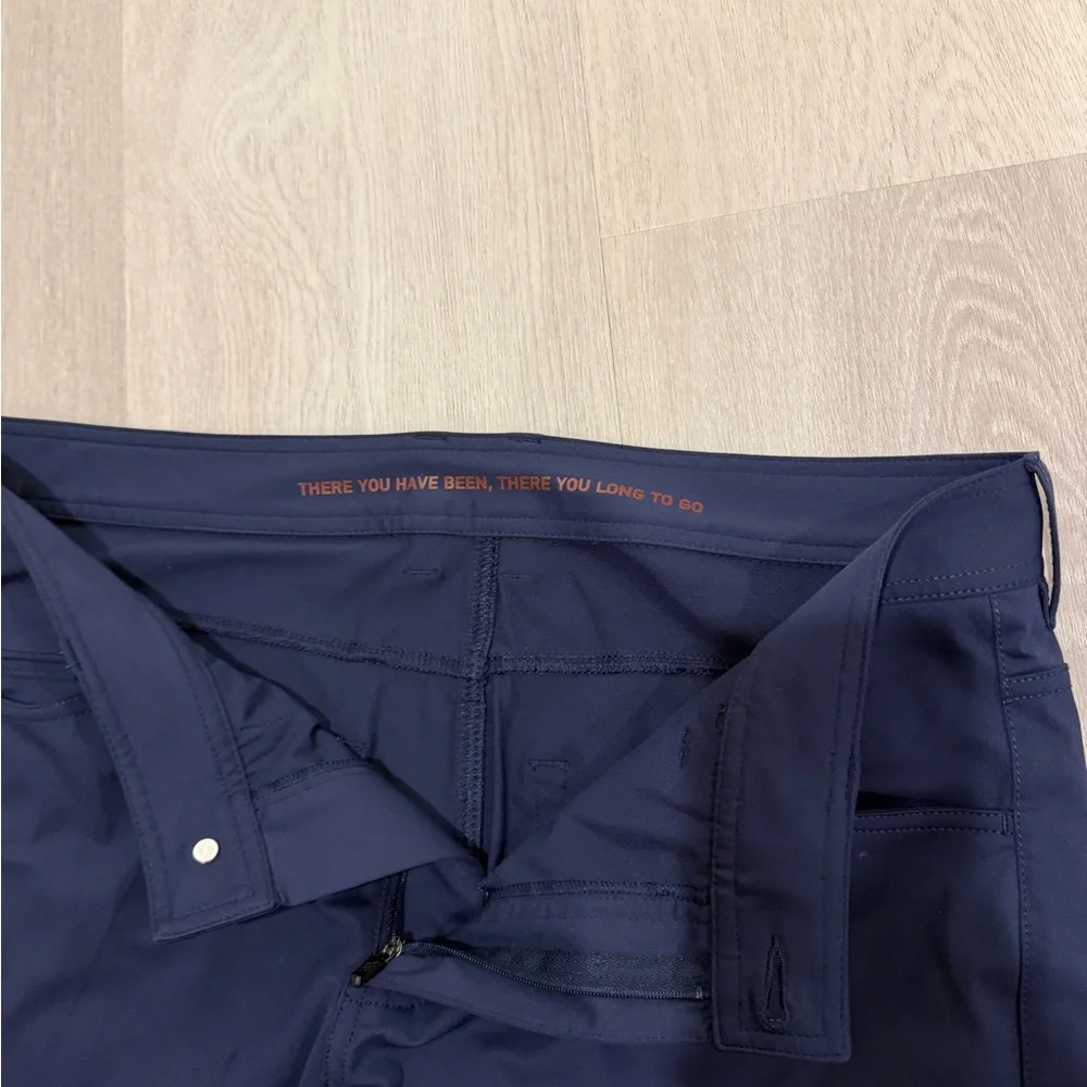 Rhone Like New Men's Navy Performance Pants